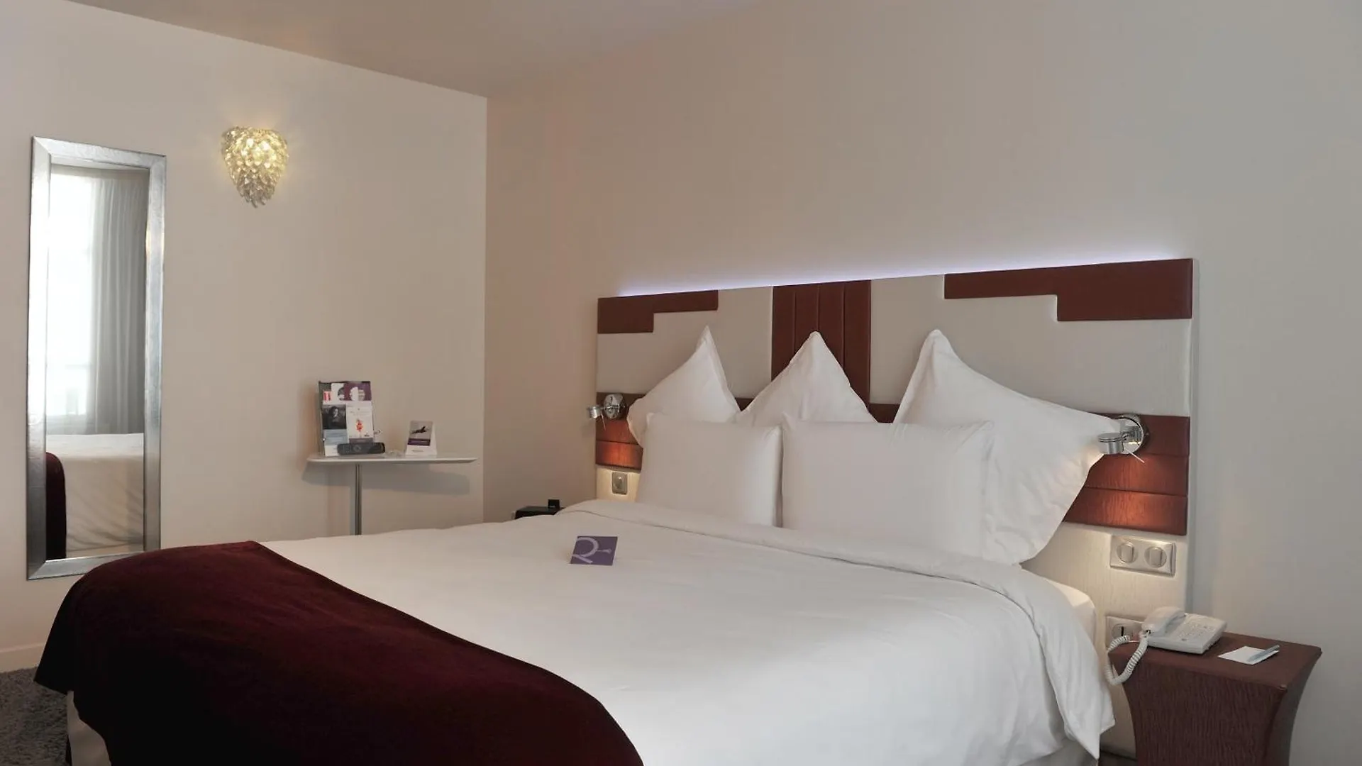 Hotel Mercure Opera Faubourg Montmartre Paris
