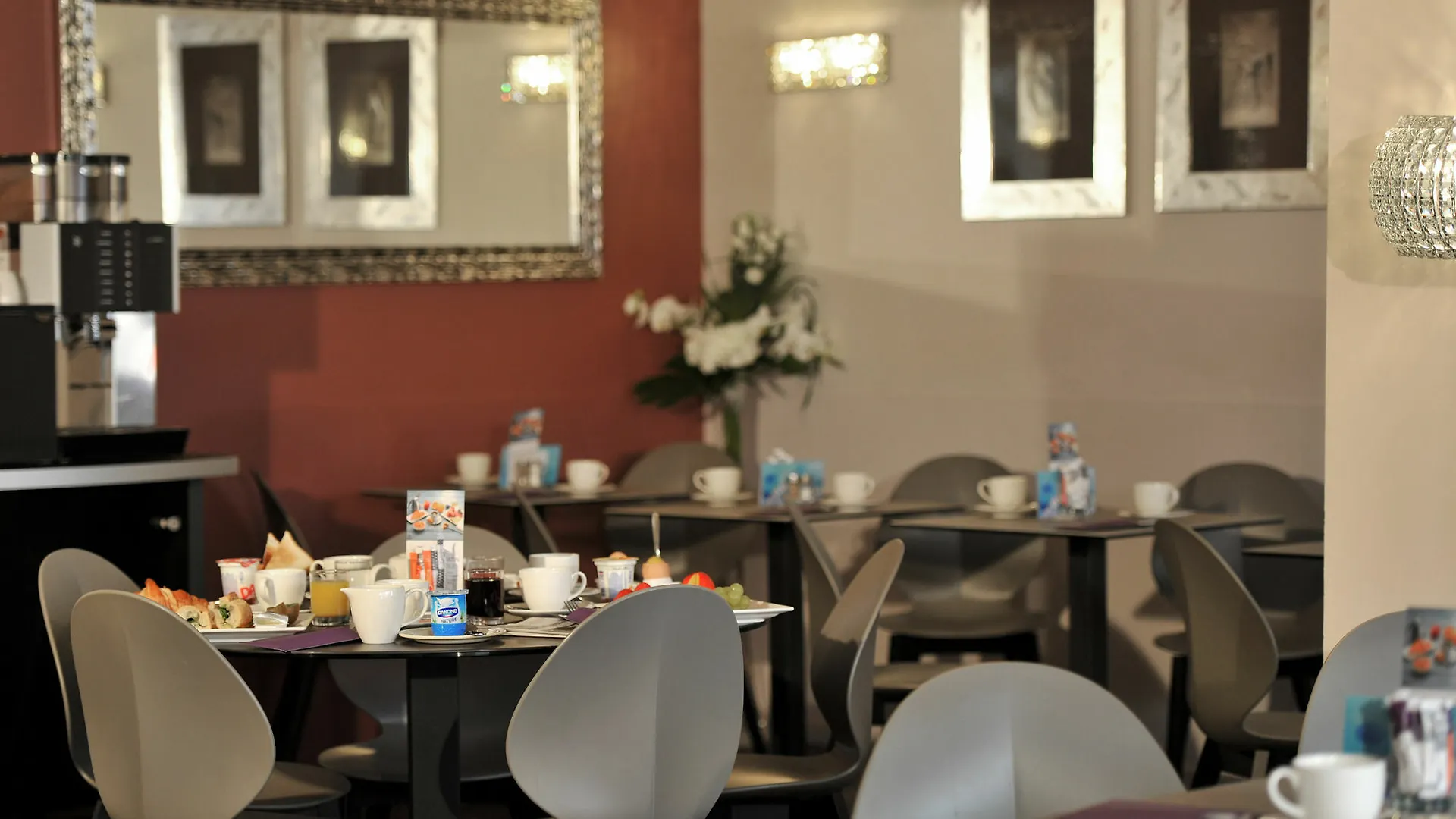 Mercure Opera Faubourg Montmartre Hotel Paris