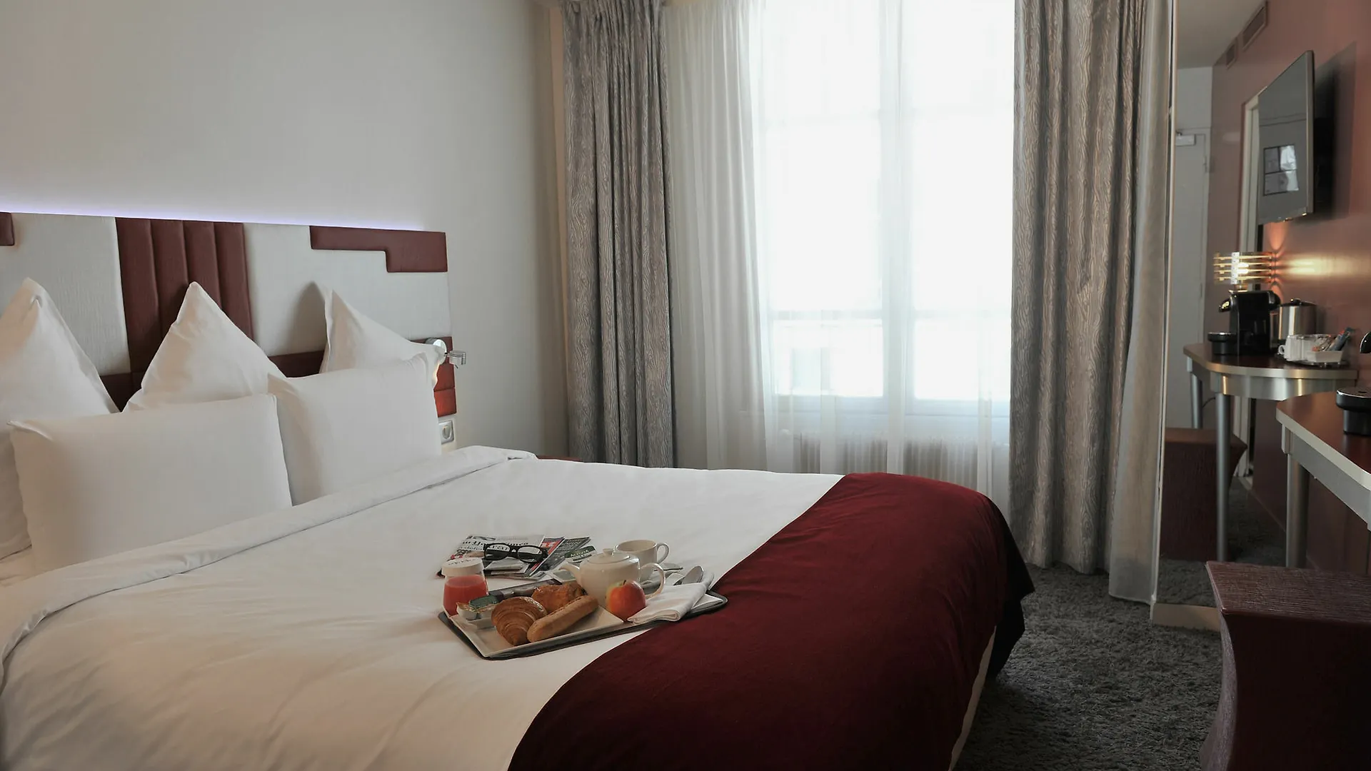 Mercure Opera Faubourg Montmartre 4*
