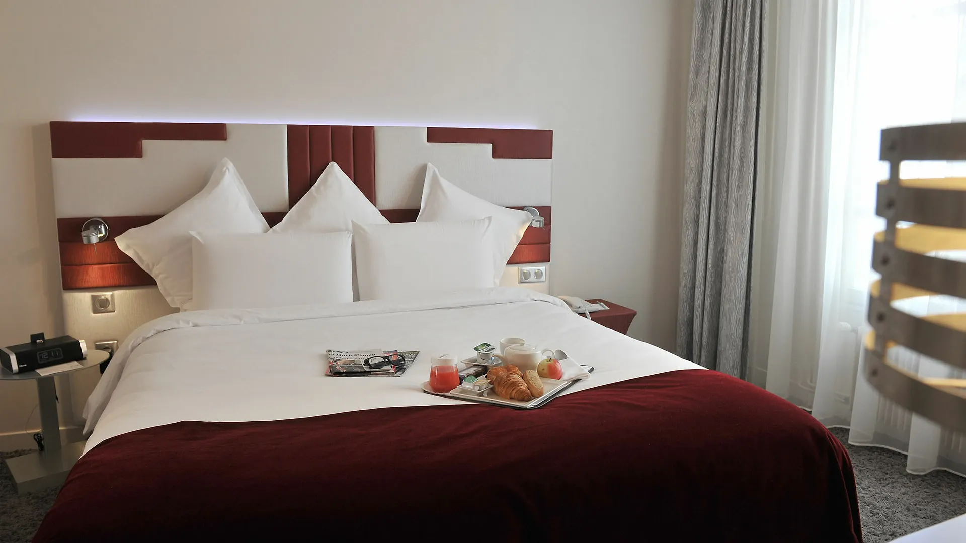 Hotel Mercure Opera Faubourg Montmartre 4*